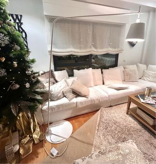 Lámpara de pie Philips blanca – diseño moderno