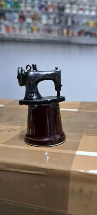 Dedal Máquina de Coser Antigua