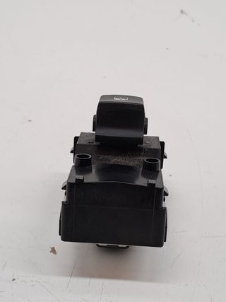 MANDO ELEVALUNAS DELANTERO DERECHO KIA CEED SPORTSWAGON