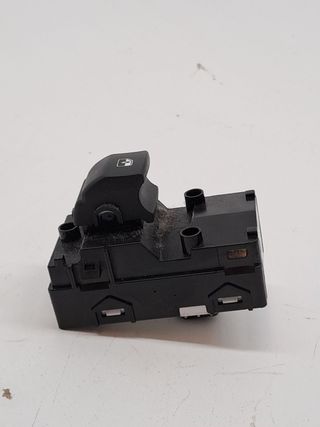 MANDO ELEVALUNAS DELANTERO DERECHO KIA CEED SPORTSWAGON