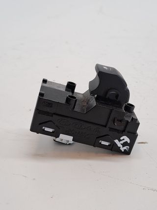 MANDO ELEVALUNAS TRASERO DERECHO KIA CEED SPORTSWAGON