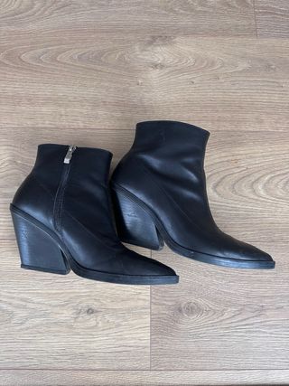 Botines cowboy Zara negros
