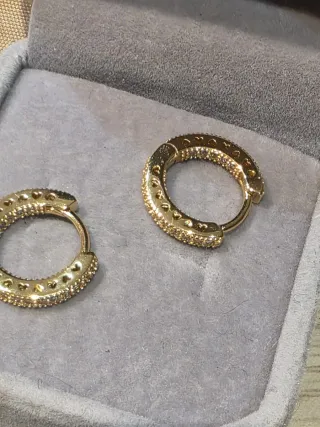 Pendientes Aro Corazones Baño Oro