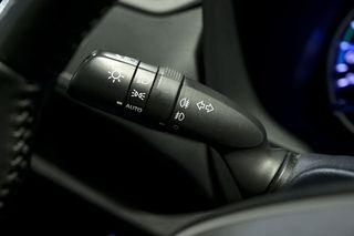 Toyota Rav4   2.5l 220H Business