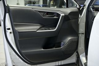 Toyota Rav4   2.5l 220H Business