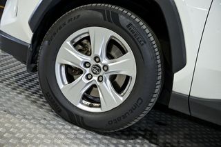 Toyota Rav4   2.5l 220H Business