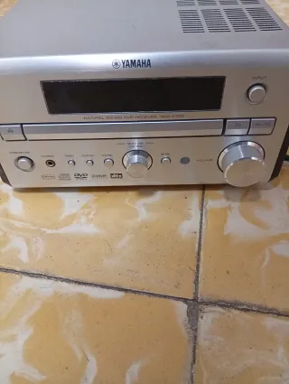 Receptor DVD Yamaha ROX-E700 Natural Sound