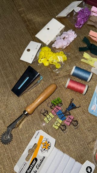 Kit Costura, tijera zig-zag, restos tela