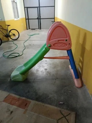 Tobogán infantil verde con rosa Portatil Pr. Negoc