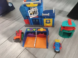 Comisaría SuperZings