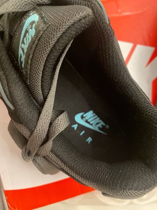 Zapatillas Nike Negras y Turquesa