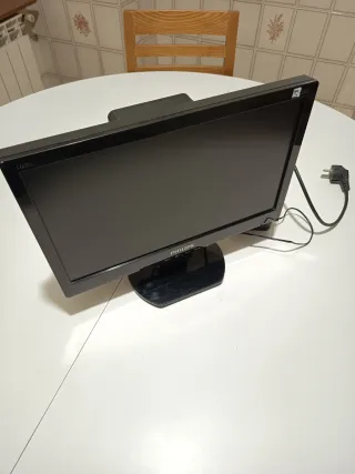 Mini Pc con Monitor Philips 160EL LED Negro