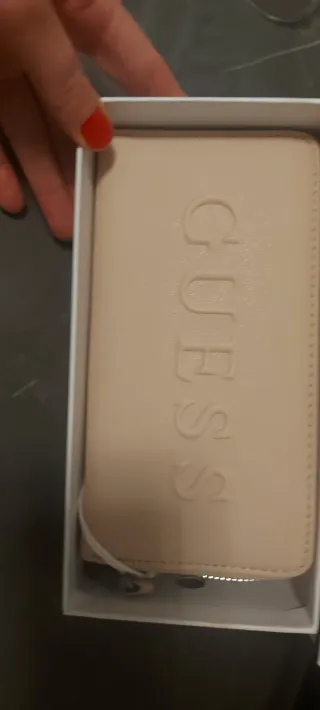 Portafoglio donna Guess beige
