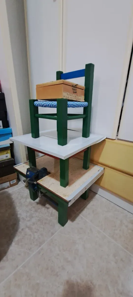 Conjunto de ferramentas para crianças (feito à mão)