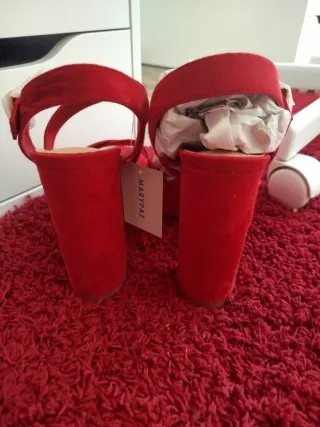 Sandalias tacón rojas T.38