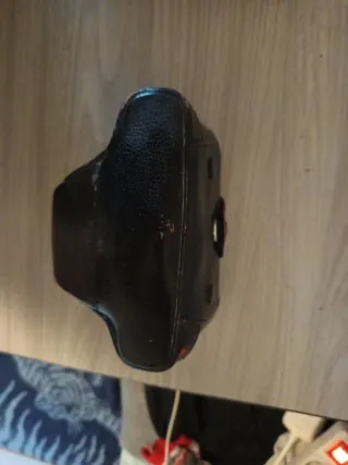 Cámara Yashica Plata y Negra