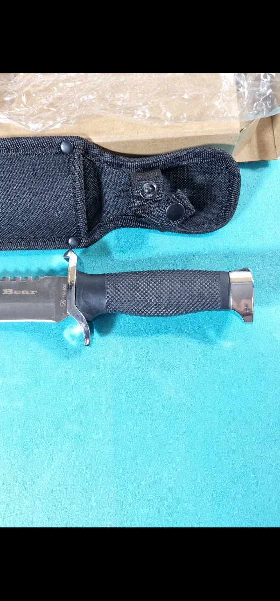 Cortador cárnico para piezas grandes. Alta cocina.