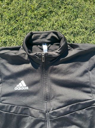 Chaqueta deportiva Adidas negra