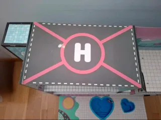 Casa de muñecas LOL con piscina