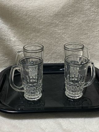 4 Vasos de chupito con bandeja