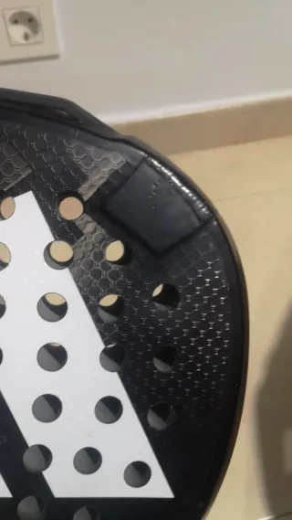 Pala Adidas Metalbone HRD+ Ale Galán 2024