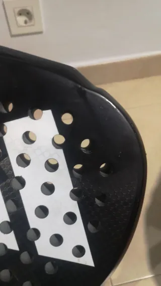 Pala Adidas Metalbone HRD+ Ale Galán 2024