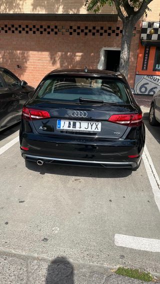 Audi A3 sport back impecable