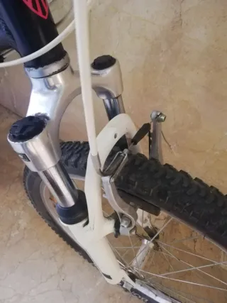 Bicicleta MTB TREK, Modelo: mt 220, 24 Pulgadas