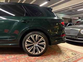Bentley Bentayga 2023