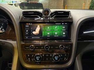 Bentley Bentayga 2023