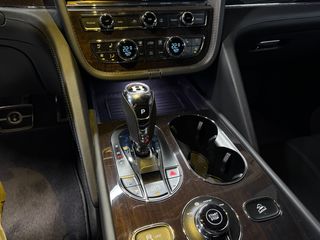 Bentley Bentayga 2023