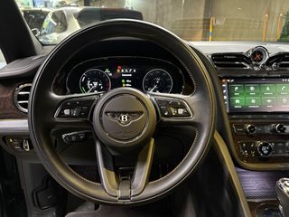 Bentley Bentayga 2023