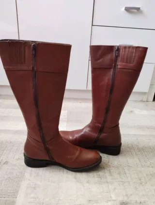Botas altas marrones