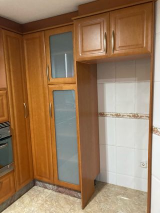 Cocina completa con horno y vitrocerámica