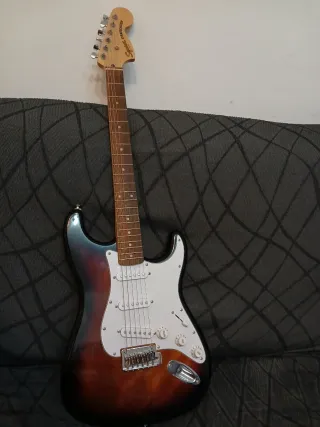 Guitarra Eléctrica Fender Squier Affinity