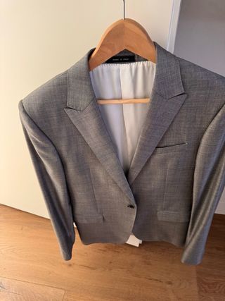 Americana de caballero gris