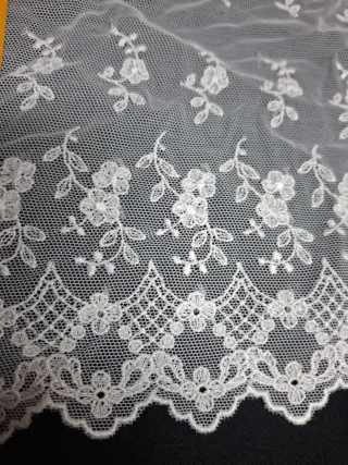 2 m. de puntilla Blanca 24 cm