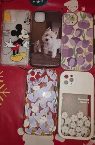 9 custodie per iPhone 15 Pro Max