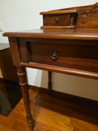 Escritorio/Tocador de madera