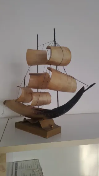 2 antichi vascelli in corno