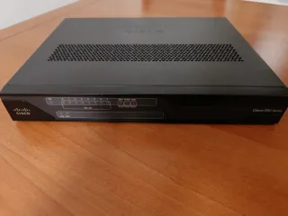 Router Cisco 892FSP