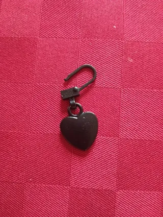 N.4 Cuori Tirazip / tira cerniera. Nuovi