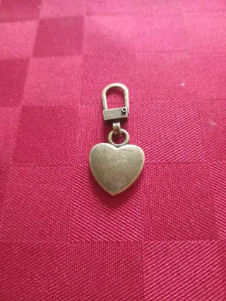 N.4 Cuori Tirazip / tira cerniera. Nuovi