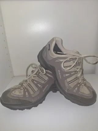Zapatillas senderismo Quechua T39