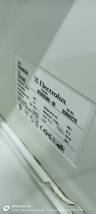 NEVERA COMBI ELECTROLUX NO FROST ENERGÍA A+