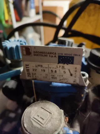 Carretilla sulfatadora eléctrica