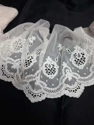 Puntilla blanco roto 18 cm