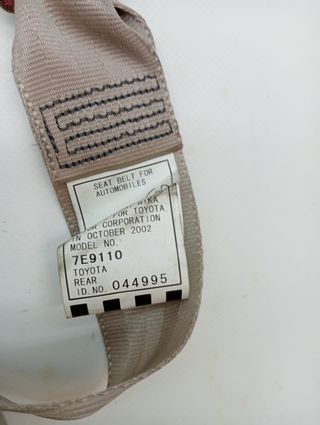 CINTURON SEGURIDAD TRASERO CENTRAL LEXUS IS200 (GXE10)