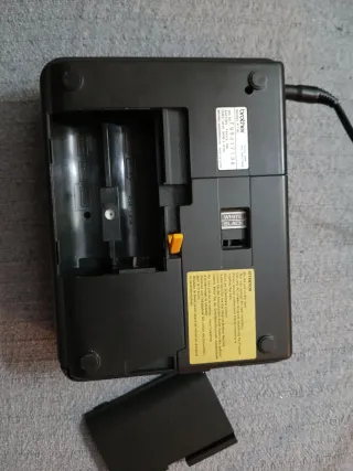 Etiquetadora Brother P-Touch Vintage funcionando