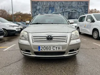 Toyota Avensis 2004